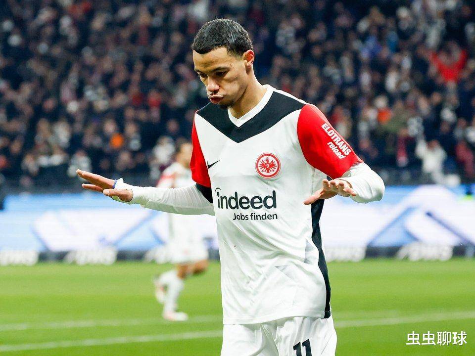 法国妖锋22球12助！德甲标价1亿欧，英超红蓝争夺战